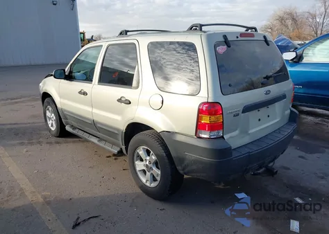 2005 Ford Escape Xlt from USA, damaged, VIN 1FMYU03195KA88887